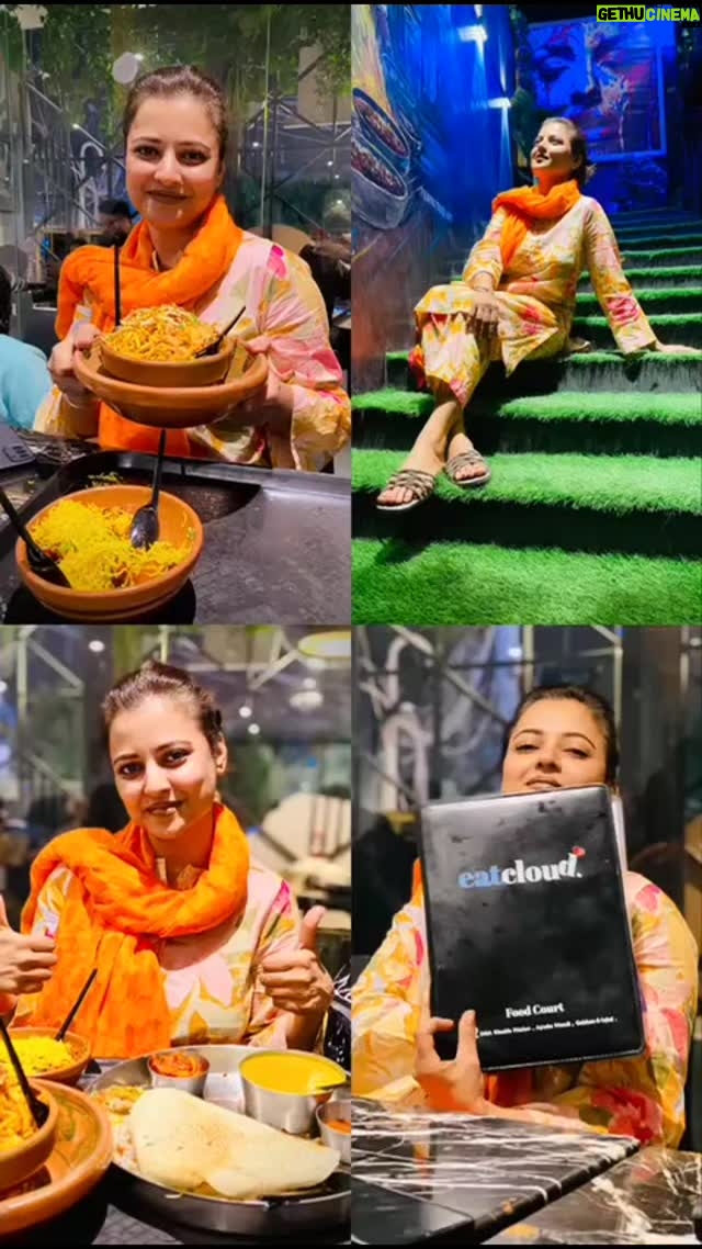 Mizna Waqas - 225 Likes - Thnku so much @eatcloudpk and @thedosaniskitchen
Highly recommended