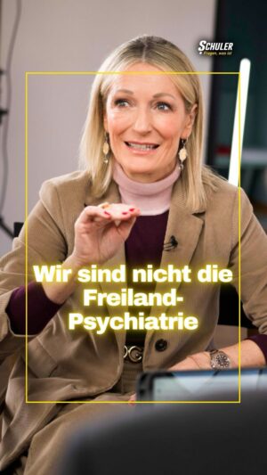 Monika Gruber Instagram - Wir sind nicht die Freiland-Psychiatrie für den ganzen Nahen Osten #schuler #fragenwasist #interview