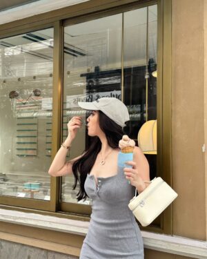 Mookda Narinrak Instagram - 🍦😋