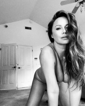Moon Bloodgood Instagram - Hello 🖤