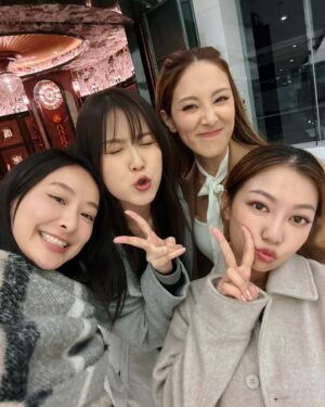 Moon Lau Instagram - 咁就10年啦！🥹🩷
Who still remembers our names from 四個女仔三個 Bar? 👧 
👙 it’s Baaaar, not BRA 🤣 

🥢 @voynich.hk