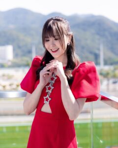 Actress Moon Lau HD Photos and Wallpapers March 2025