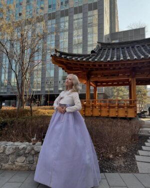Moon Sua Instagram - 올해도 아건밥행☘️