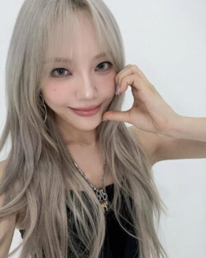 Moon Sua Instagram - 🩶