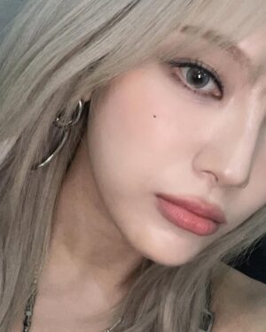 Moon Sua Instagram - 🩶