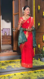 Actress Mrunal Thakur HD Photos and Wallpapers February 2025
