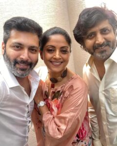Actress Nadhiya HD Photos and Wallpapers July 2025