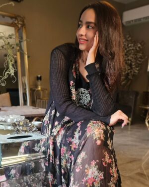 Nadia Khan Instagram - Iam so proud of you Alyzeh...Thank you God for giving me the sweetest blessing ... With every year Alyzeh u becoming more beautiful,  smarter , generous and responsible.. May ur life be filled with with happiness, good health and sweet adventures... HAPPY BIRTHDAY ❤️ 💙 💜