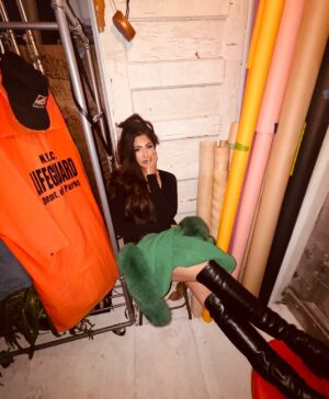 Naeema Butt Instagram - Roaming inside my soul every day, they say! 🤷‍♀️ 
#naeemabutt #newyork #newyorkfashion
