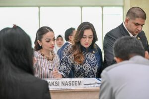 Nafa Urbach Instagram - Desember …… gak berasa yahhh sudah mau meninggalkan 2024 🥲 .