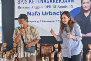 Nafa Urbach Instagram - Hari ini, saya kembali menyapa masyarakat Dapil Jateng VI dalam Sosialisasi bersama BPJS Ketenagakerjaan di Kec. Borobudur, Kab. Magelang. Saya sangat memahami pentingnya perlindungan kerja bagi semua pelaku usaha. Program BPJS Ketenagakerjaan hadir untuk memberikan rasa aman, melindungi dari risiko kecelakaan kerja hingga kematian. Ingat, kesehatan dan keselamatan adalah investasi terbesar kita. Yuk, kenali manfaatnya dan lindungi masa depan bersama😉 #nafaurbach #dprri #komisi9 #jawatengah #bpjs