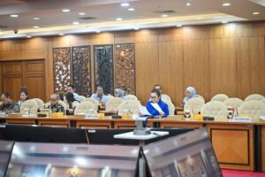 Nafa Urbach Instagram - Selamat hari Senin😊 Hari ini kami menghadiri Rapat Konsultasi Pimpinan DPR RI bersama Pimpinan Fraksi-Fraksi dan Badan Musyawarah (Bamus) DPR RI dengan beberapa pembahasan yang akan disampaikan pada rapat paripurna besok.
Semangat awal pekan, mari terus bekerja bersama untuk Indonesia yang lebih baik🇮🇩