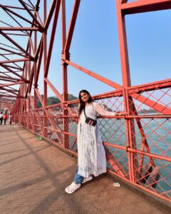 Actress Naini Jain HD Photos and Wallpapers April 2025