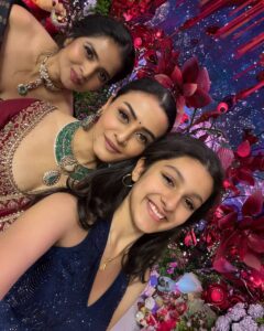 Actress Namrata Shirodkar HD Photos and Wallpapers March 2025