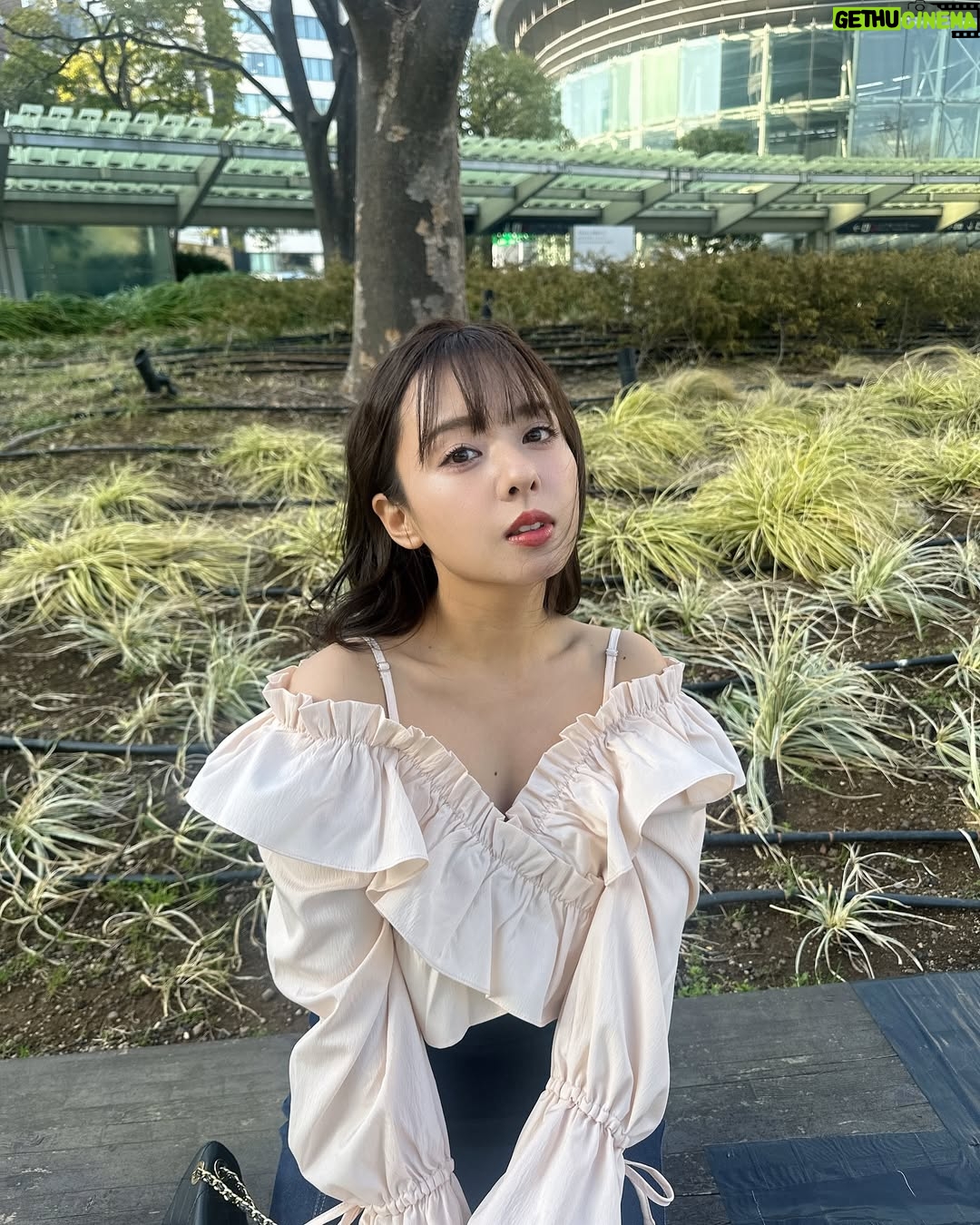 Nana Yamada - 6.5K Likes - 春服🌸✨
オフショルにもできるトップス☺️♡
@chico__official___
オフショルだいすき...!
この春たくさん着られそうで嬉しい🌸
#chico #オフショルブラウス #gifted