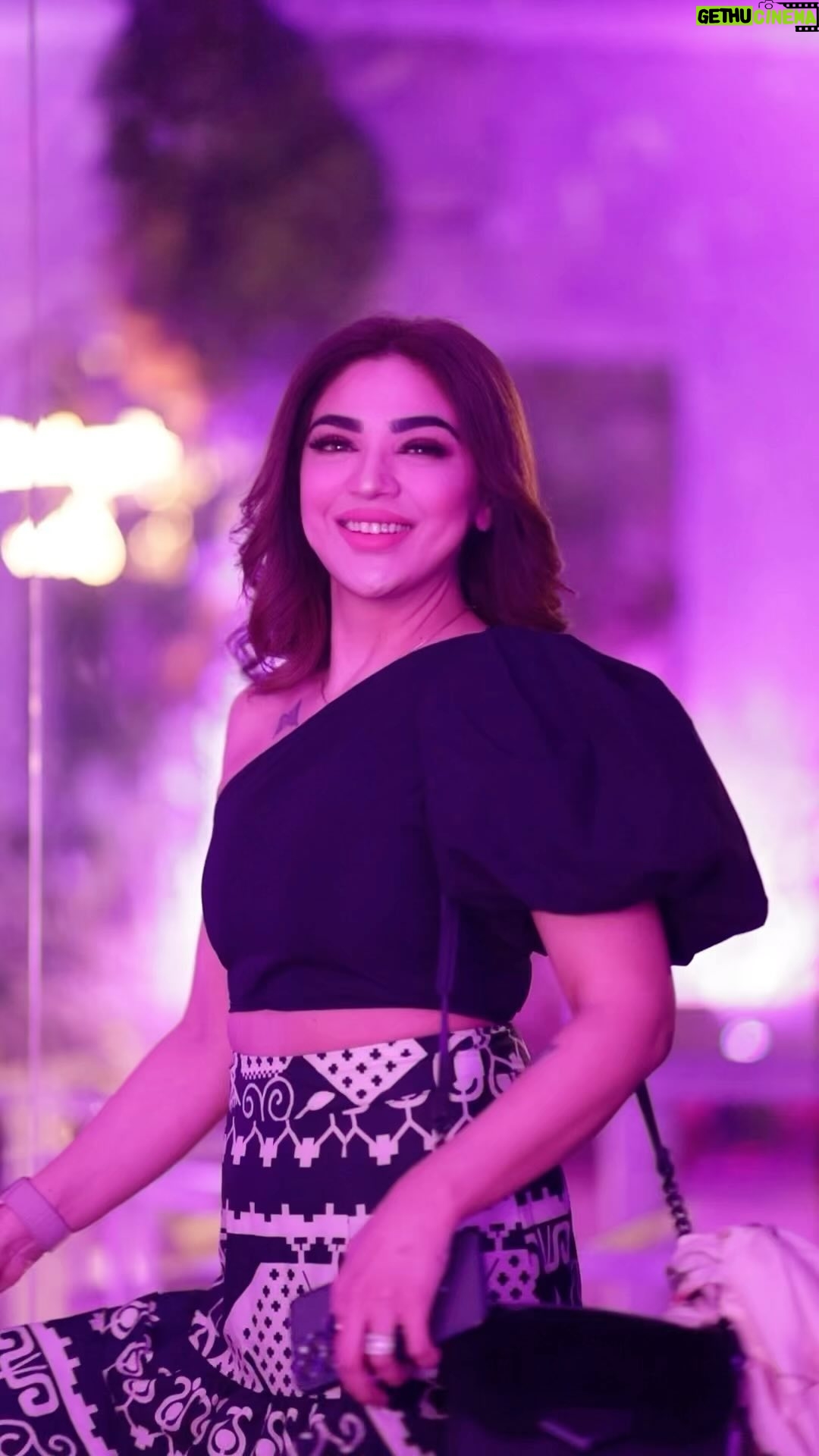 Natasha Ali - 19.4K Likes - N black is also mine❤️. Photography by @saifsheikh_photography_films