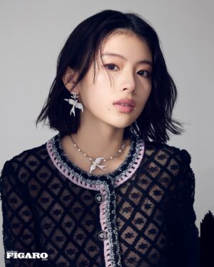 Natsuki Deguchi Instagram - @madamefigarojapon 
5月号💜

#madameFIGAROjapon

photography: @akinoriito_i
styling: @chikako_aoki
hair: @tada.keiko
makeup:@naoykwatnb
editing: @mamiaiko
