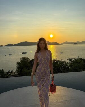 Nattasha Bunprachom Instagram - Favorite moment of the day & another favorite sunset spot in Phuket #nofilterneeded
#yoghurtchecked