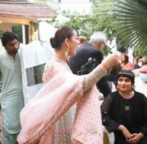 Nausheen Shah Instagram - Zara, my love, You have always been a brave girl who has never been shy to stand for the truth and speak out for what’s right. You are one of the most strongest and resilient women I have known.

Many congratulations on your wedding. Farhan is a great guy and I am sure you two will spend your lifetime in happiness and in love.

Lots of love and duas for you both ❤️ 
@faran.tahir @ztareen 
.
.
#lahore #wedding #mashallah #zara #happiness