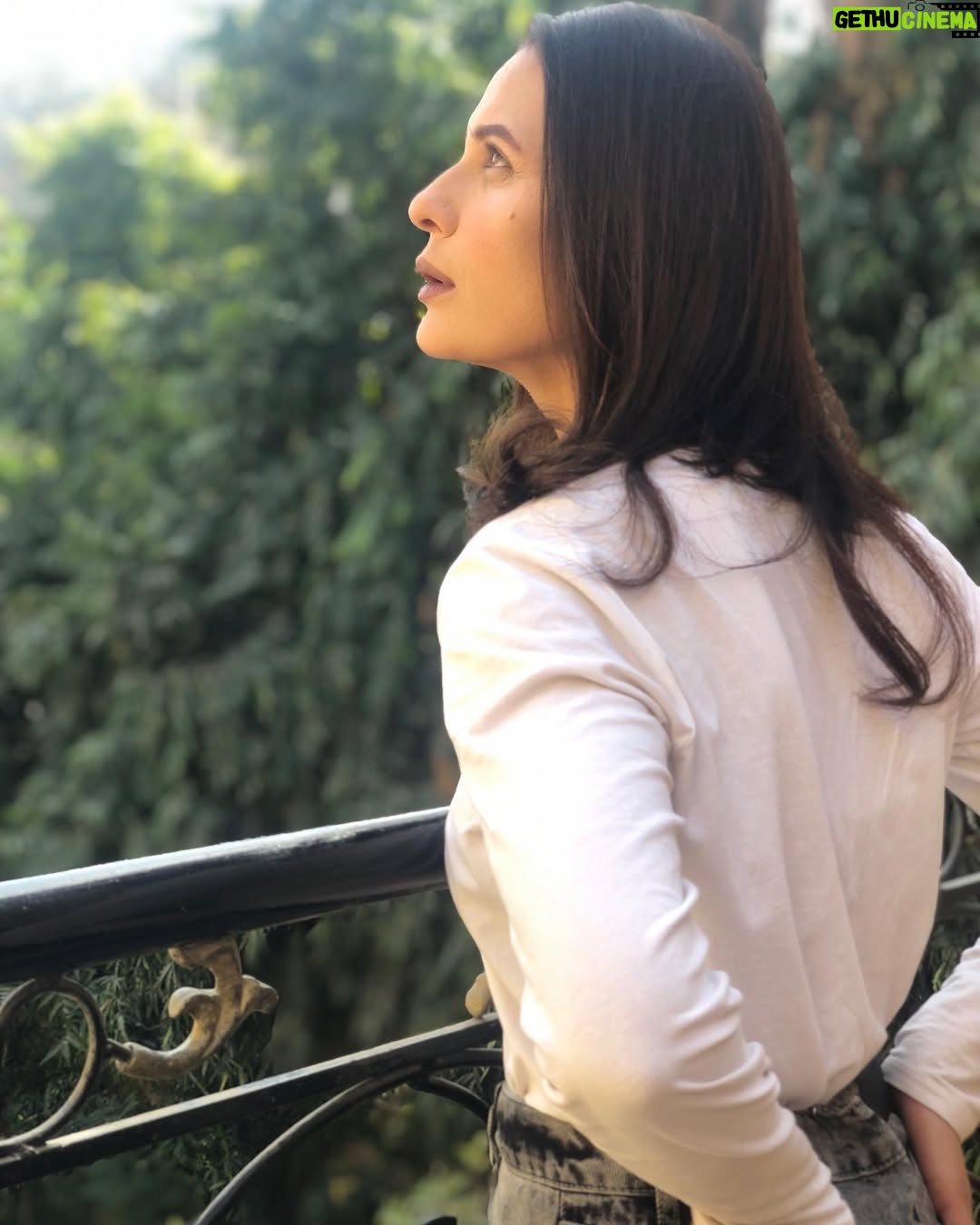 Nausheen Shah - 2.1K Likes - Ye real talk hai brother ke hustle ruk jaati agar. Toh us manzil pe kaise pohonch te ke janaa hai jidher. Aane waale kal ki khabar hai na guzre kal ki fiker. Game daal di heavy baby tu vibe’ toh pakad💫
!
@talhahanjum
#nausheenshah #karachi #pakistan #rapmusic #talhaanjum