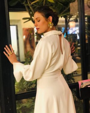Nausheen Shah Instagram - Happy new year.
!
@saniamaskatiya 
@allurebymht 
@nabila_salon #nausheenshah