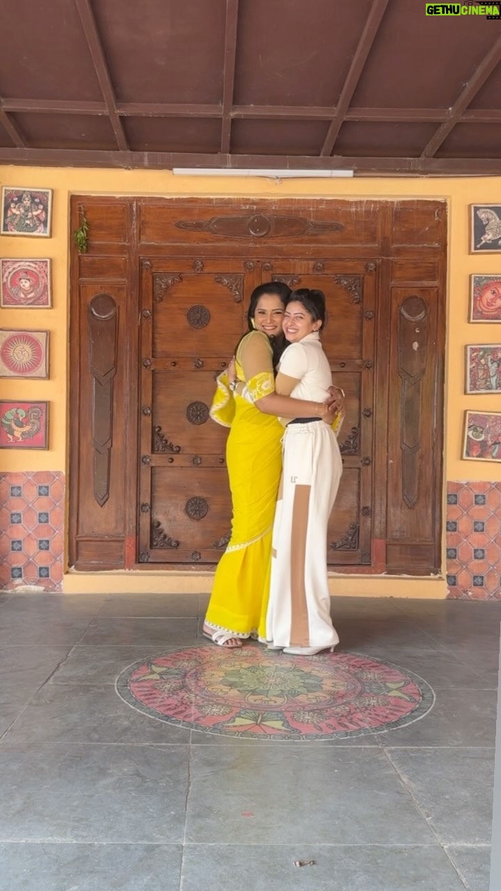 Navya Rao - 60.5K Likes - V r back after a short break😉
#Court