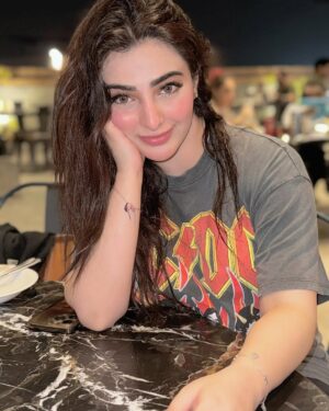 Nawal Saeed Instagram - The day has to end with me dropping something on my clothes this time it was the salad tray in picture #5 🤦🏻‍♀️ #anywaysmybestfriendwinsasaphotographer
