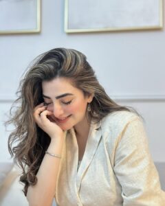 Actress Nawal Saeed HD Photos and Wallpapers February 2025