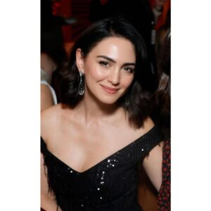 Nazanin Boniadi Instagram - Such an inspiring and empowering day and night, learning from and sharing with trailblazing #women at the @time 2025 Women of the Year Leadership Forum and Gala. 
Congratulations to the extraordinary honorees! And a huge thanks to @jessicasibley, @kellyconniff and the entire TIME team!

Credits:
Makeup: @kirinstagram 
Hair: Mariella @lavitasalonspa 
Gala gown: @carlazampatti 
Gala Jewlery: @levian_jewelry 
Gala evening bag: @kurtgeiger 
Forum outfit: @stjohn 
Forum shoes: @charlesandkeithhh 
Forum jewelry: @kevorkkhatcherian