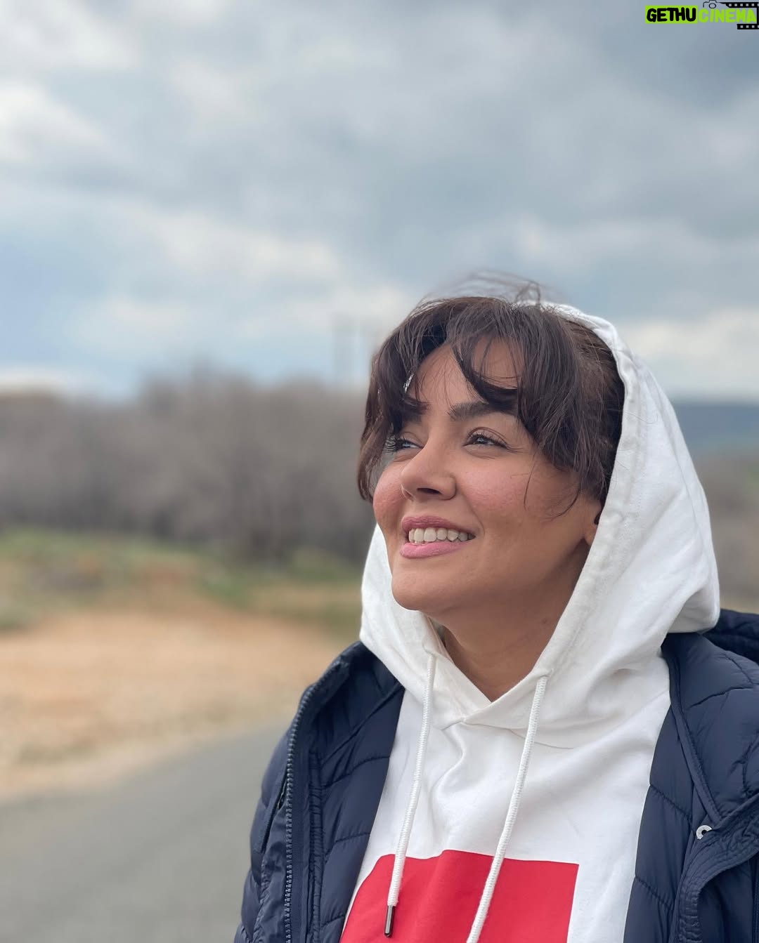 Neda Ghasemi - 63.4K Likes - بهار ۱۴۰۳🍃
#ندا_قاسمی