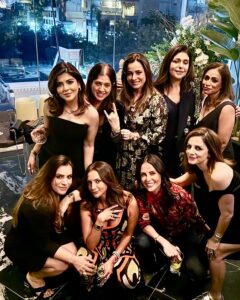 Actress Neelam Kothari HD Photos and Wallpapers March 2025