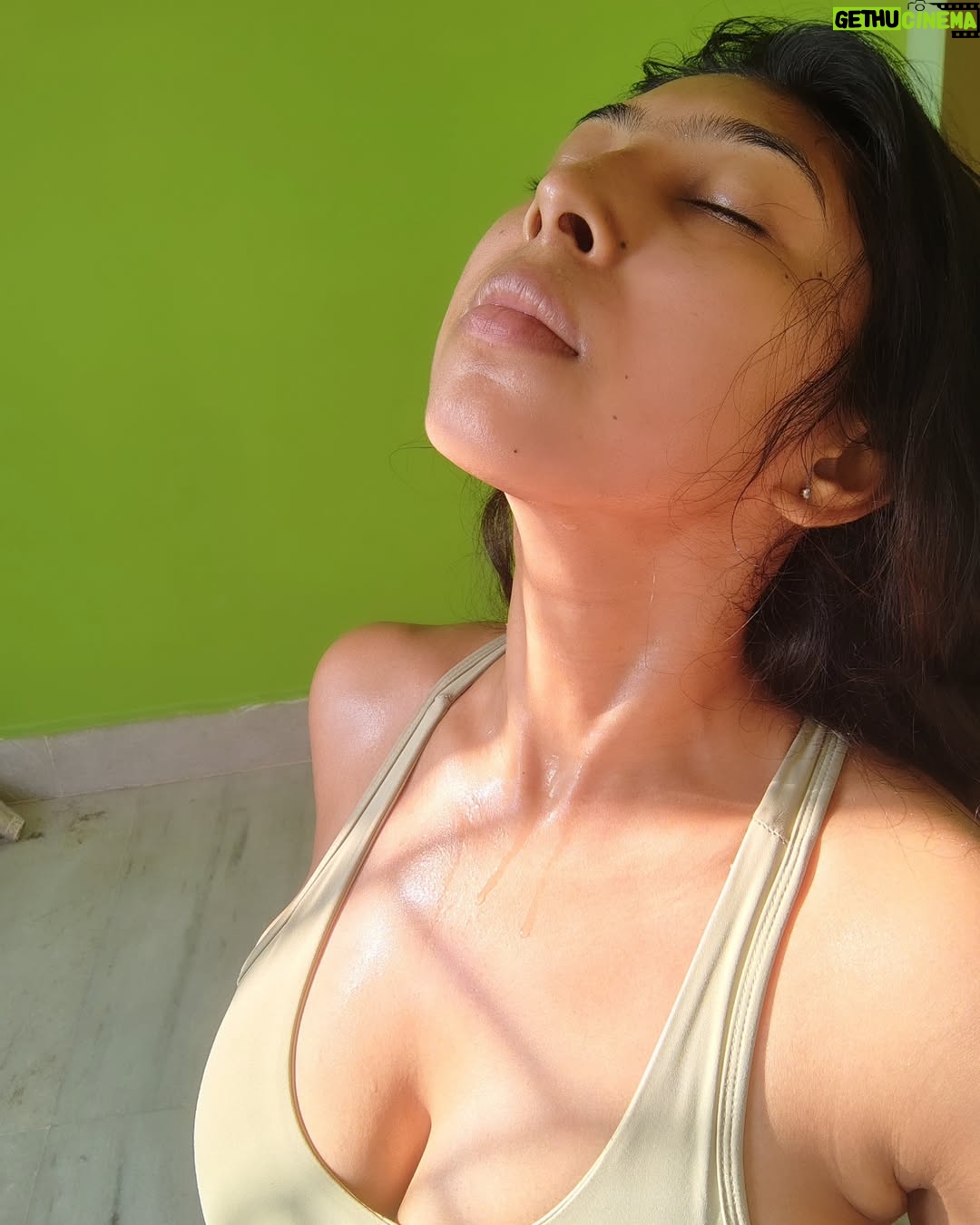 Neelam Singha - 522 Likes - Sunkissed