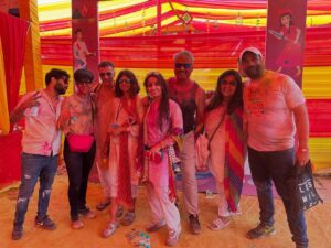 Neeti Palta Instagram - #holivibes #happyholi 
May your Holi be of bright colour and full of joy, laughter & happiness
spread love on holi, 
Best wishes for Holi