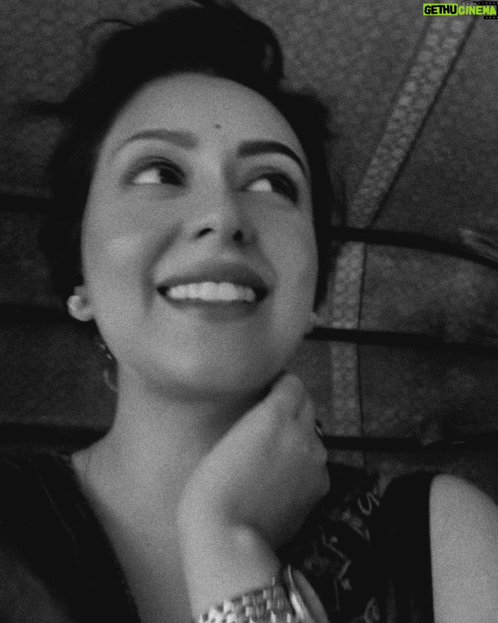 Neha Sargam - 79.8K Likes - Romanticizing auto rickshaw ride in a saree! 🫠 🫠
bass kya! 🙃
