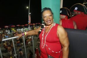 Neusa Borges Instagram - E o 1º Dia de carnaval foi espetacular, e eu não poderia deixar de passar no camarote da minha amiga de anos @martagoesoficial.

#neusaborges
#carnavalemsalvador