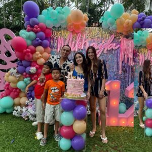 Nia Ramadhani Instagram - Kakak Mikhaa umur 12 sekarang. Teruslah bermimpi besar ya Kak dan jangan pernah takut untuk mengejarnya. Papa sama mama akan selalu ada disini dan mendukung Kakak. We are so proud of you and love you more than anything. May today be full of happiness and wonderful surprises. Happy birthday!