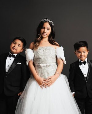 Nia Ramadhani Instagram - FAMILY PHOTO UPDATE!
•
•
#STARRING @ardibakrie @ramadhaniabakrie
Photographer @winstongomez #winstongomez 
Creative Director @wgcreativeagency 
Studio @11.11studiojakarta 
Mua @barry_irawan 
Hair @yezhadjohair 
Jewellery @diamondpavilion
Head Accessories @leciel.design
Gown dress @coutier_the 
Suits @sasdesigns 
Nails @linneabeautybar_id 

#NiaRamadhaniBakrie #ArdiBakrie