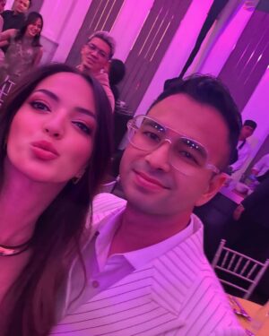 Nia Ramadhani Instagram - Ulang tahunnyaa duo baik hati.. pasangan gengsian tapi saling sayang.. I LOVE YOU BOTH♥️♥️ @raffinagita1717