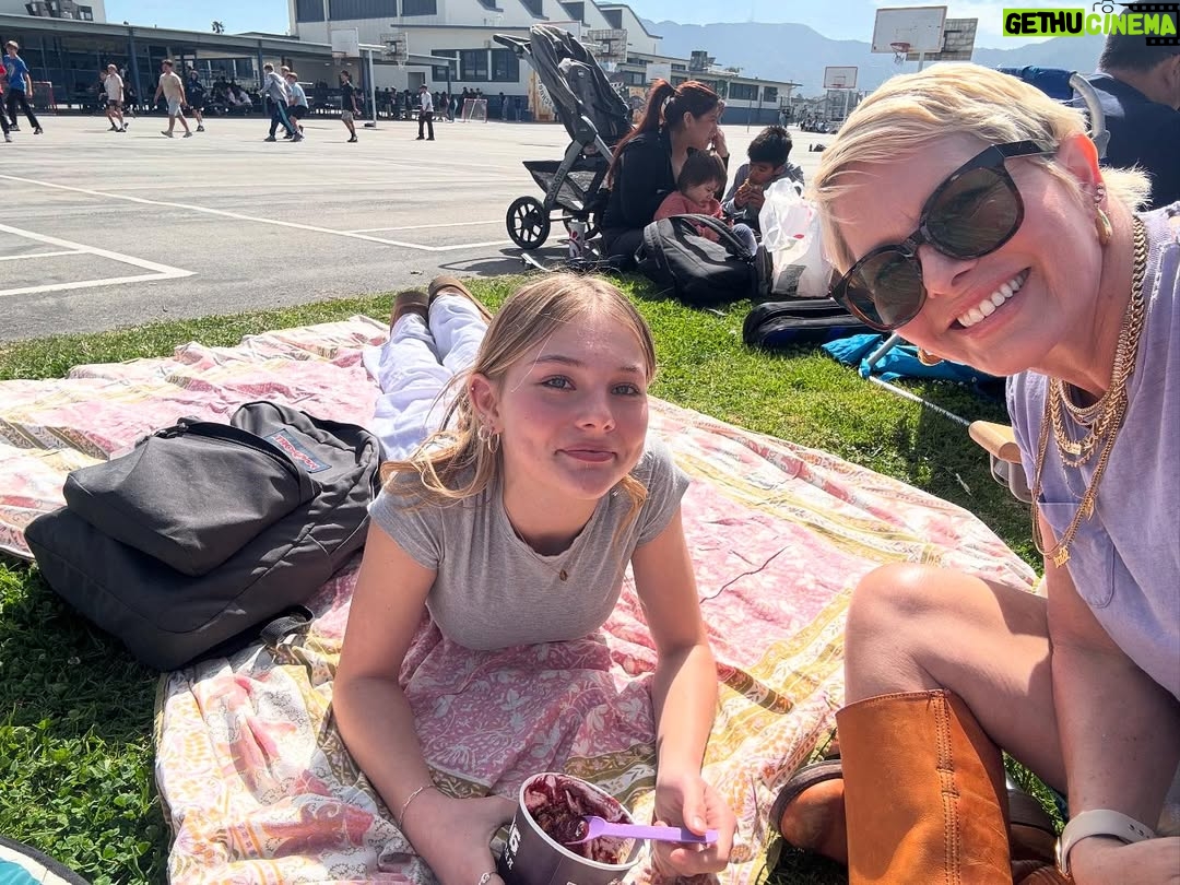 Nicole Eggert - 2.8K Likes - Very last parent lunch at the school. Was a beautiful day but I admit I got teary eyed š How do they grow up so damn fast?!