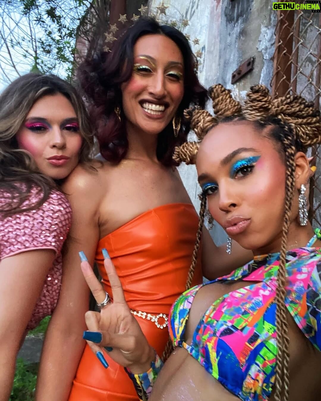 Nicole Maines - 17.8K Likes - Okay so, three trans girls walk into a bar, one thing led to another, somehow we stole a car 💁🏼♀️
I promise, that joke makes sense when you watch @lavernecox ‘s brand new show #CleanSlate now streaming on @primevideo!!!!
#actor #trans #transgender #lgbtq #pride #queer #setlife