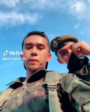 Nicole Theriault Instagram - Clips i found on tiktok :) #cadetlife #รด #เขาชนไก่ #ปี3 @tiggertheriault @tiggerachira