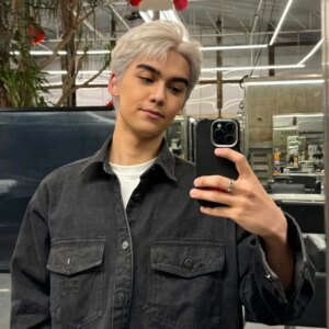 Nicole Theriault Instagram - New look! 🤟#tigger #goneplatinum