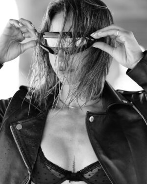 Nihan Gur Instagram - T I M E L E S S 📸 w/ @leica_camera