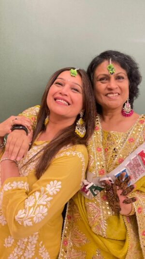 Niki Aneja Walia Instagram - Torn between 🇮🇳 & 🇬🇧 

#love #friends #family #india #uk #reelitfeelit #funnyreels #reelsinstagram
