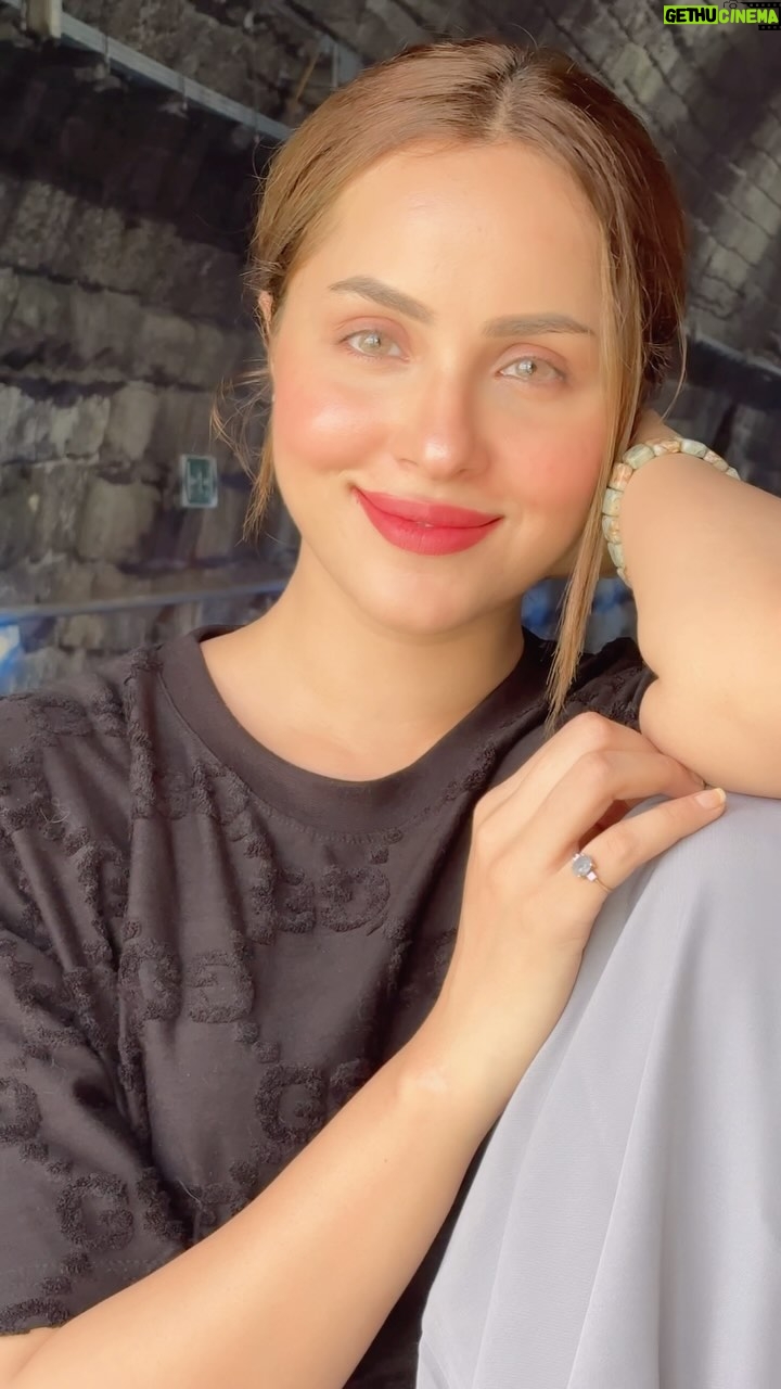 Nimra Khan - 19.2K Likes - ❤️