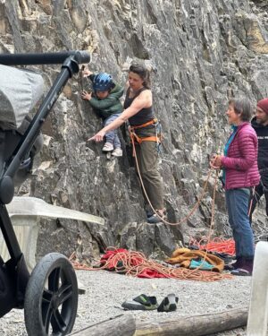 Nina Caprez Instagram - So this was our first happy family Sunday at the cliff. What a gift!
Grand mother @caprezannemarie joined to make this happening, so everyone from age 2 until 70 climbed together !

Beginning of Mai, we will welcome Alex, our new “boy au paire” to share more days at the cliff with us.
It’s really fun to touch rocks again but those days are mostly about socializing and snacking. Our favourite food at the cliff is clearly @gebana.official dried mangos.
Check out my story to order a big pack of you’re also into healthy snacking.

#loveclimbing