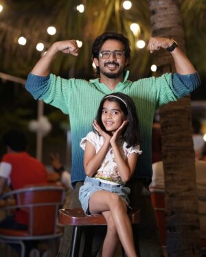 Nitya saxena Instagram - My Princess, My Goddess…My Life ❤️

Love u sooo much my baby love 🥰🥰

@viyaofficial @nitya.saxena1186 @portraitsbyprudhviraj @belpostothecafe