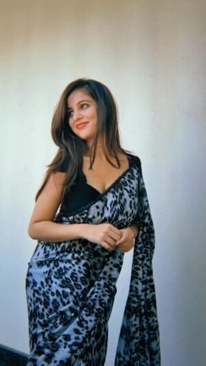 Niveditha Gowda Instagram - 🖤✨

#nivedithagowda #reelsinstagram #reelitfeelit #instareels #instagram #reelsinstagram #saree
