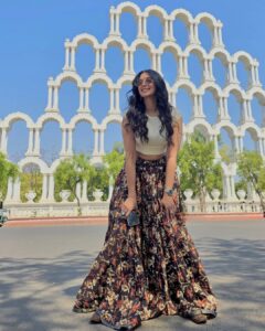 Actress Nyla Usha HD Photos and Wallpapers March 2025