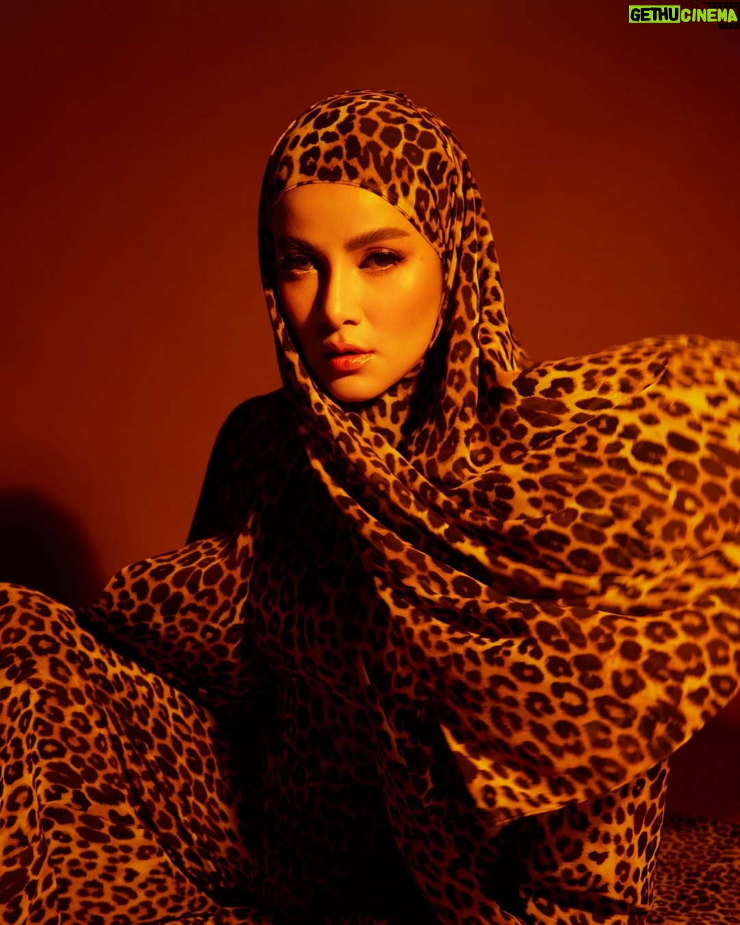 Olla Ramlan - 3 Likes - “The most beautiful people we have known are those who have known defeat, known suffering, known struggle, known loss, and have found their way out of the depths. Beautiful people do not just happen.”
#olramstyle 🔥